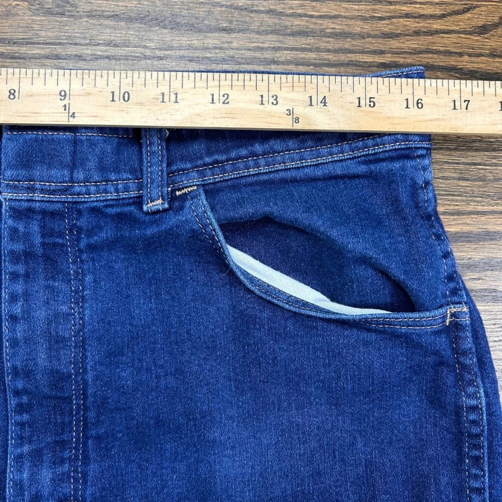 Vintage Wrangler Jeans Mens 36x29 Blue Denim Straight Leg Made in USA 85498PS